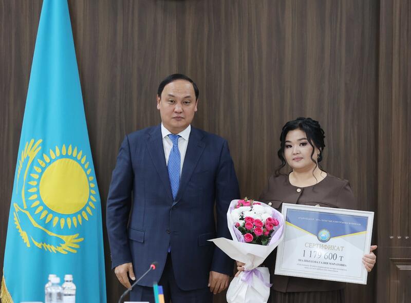 Лучших педагогов наградили в Жамбылской области