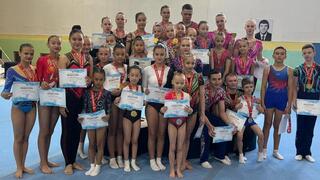 Почти полторы тысячи карагандинцев занимаются спортивной акробатикой