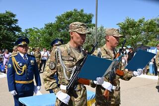 В Актау защитники воздушных рубежей присягнули на верность Родине