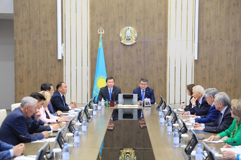 Малик Отарбаев дал положительную оценку реализации поручений Президента в Актюбинской области