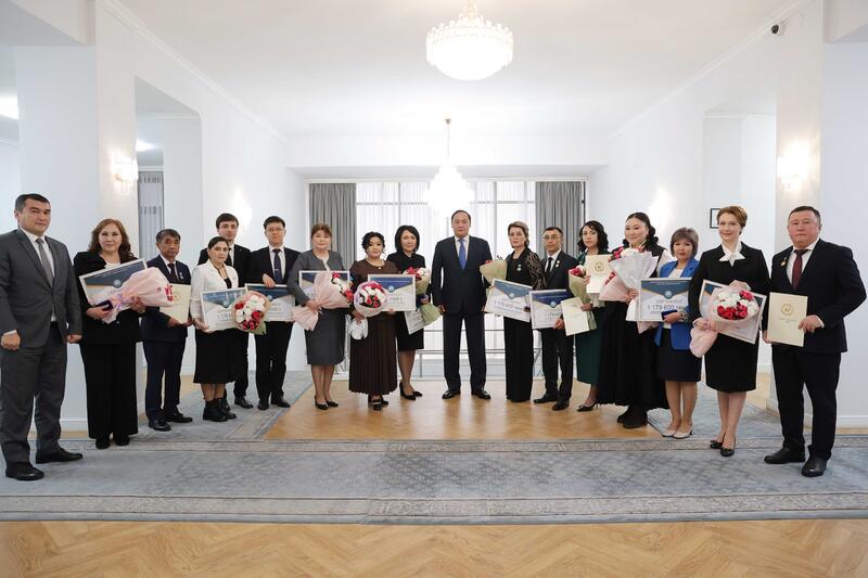 Лучших педагогов наградили в Жамбылской области