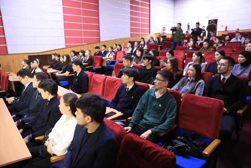 Таза Қазақстан: Прошел показ экологического документального фильма «Топырақтың алты дюймі»