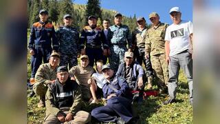 Родные ребенка поблагодарили полицейских за спасение в горах Алматинской области