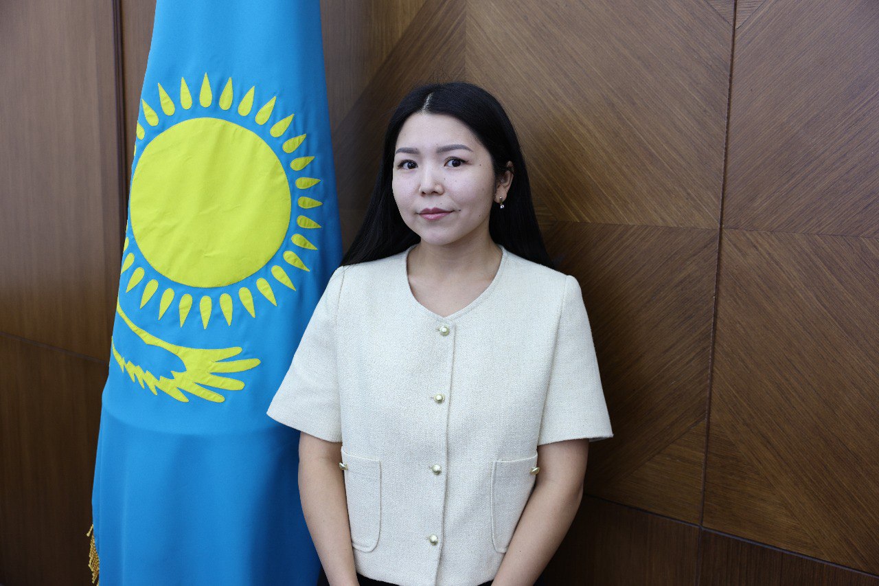 Член Президентского молодежного кадрового резерва Алмагуль Ануарбекова назначена на новую должность