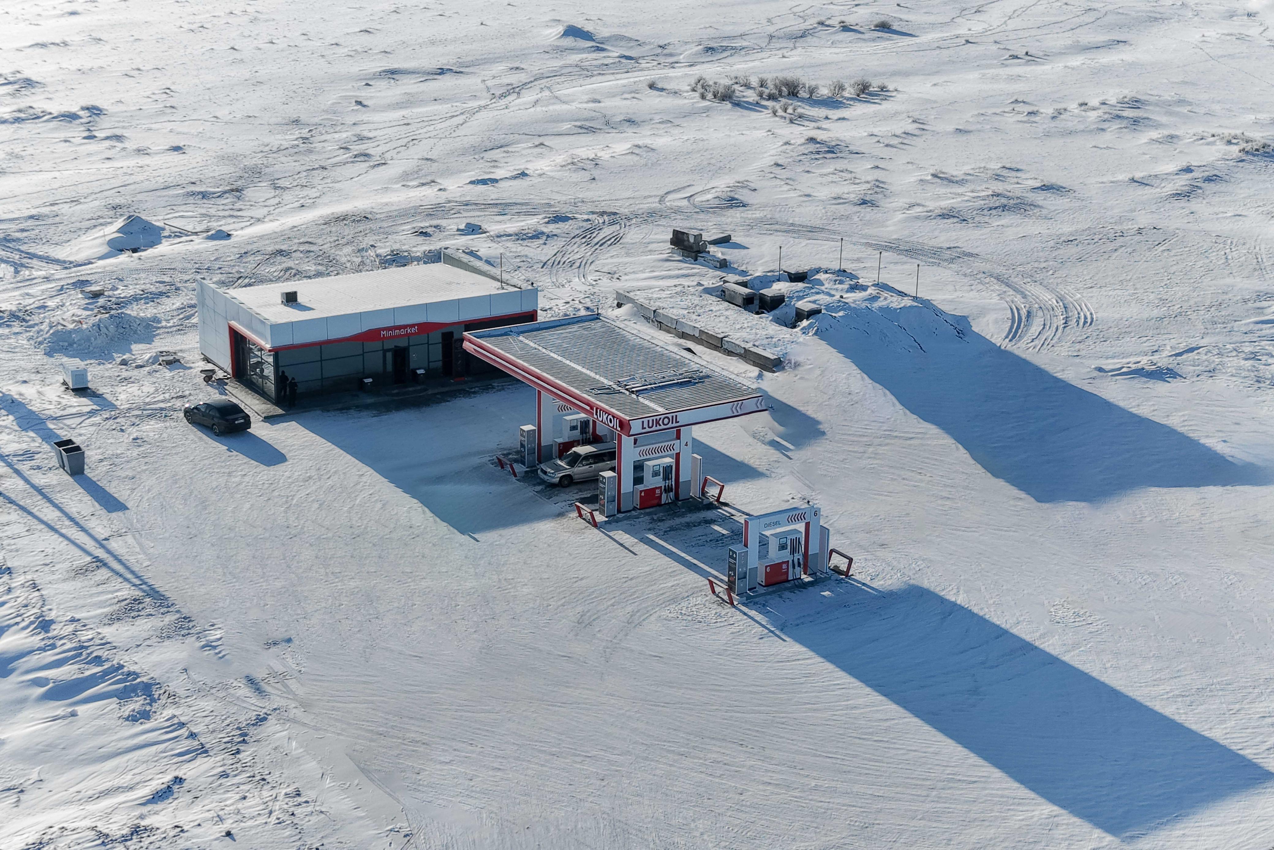 В селе Карауыл Абайского района начал работу новый автозаправочный комплекс