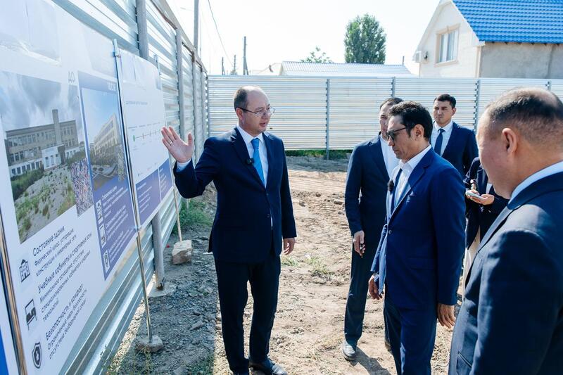 Болат Акчулаков поручил завершить строительство школы имени Ломоносова к следующему учебному году