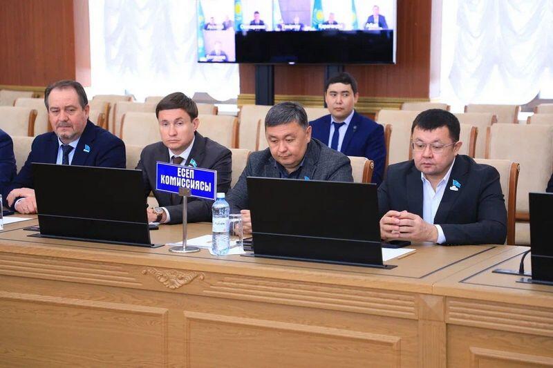 Депутаты утвердили инвестплан и уточнили бюджет Карагандинской области на 2026 год