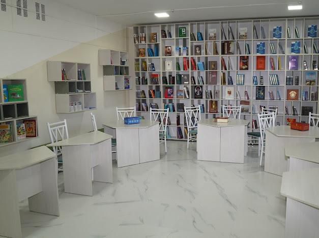 В школе Семей открылась библиотека имени Абая с фондом в 60 тысяч книг