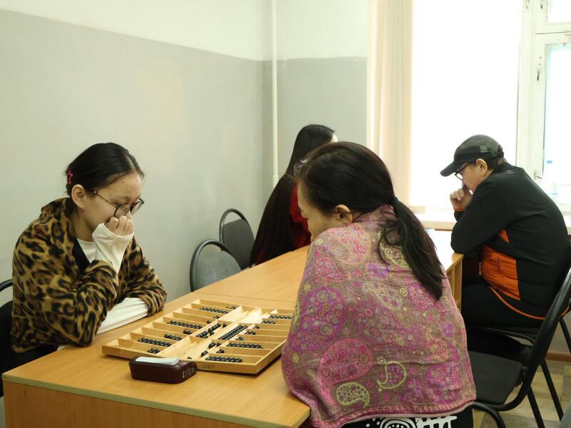 В Восточном Казахстане стартовал областной чемпионат по тоғызқұмалақ