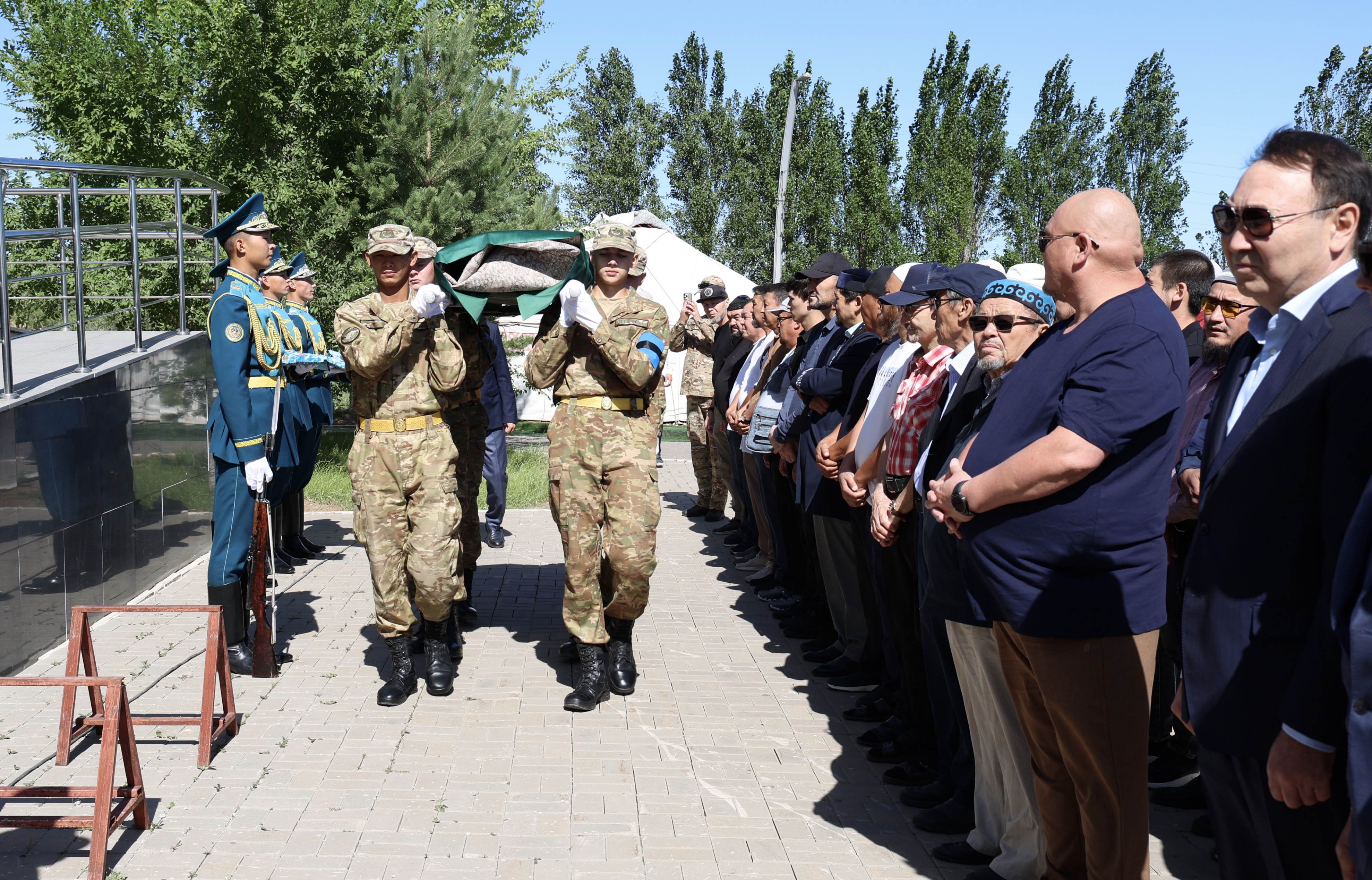 В Астане простились с ветераном войны Рзагулом Байкешевым
