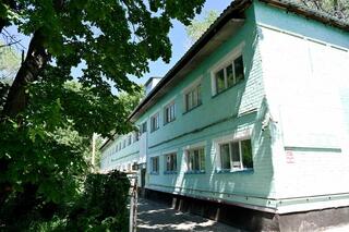 Аким области осмотрел здание бывшего детского дома в селе Науалы