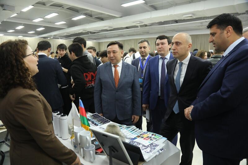 Казахстанские абитуриенты выиграли гранты Азербайджана