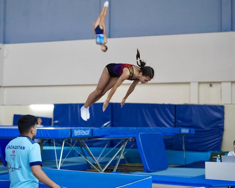 В Астане проходит чемпионат Казахстана по батутной гимнастике