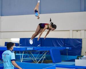 В Астане проходит чемпионат Казахстана по батутной гимнастике