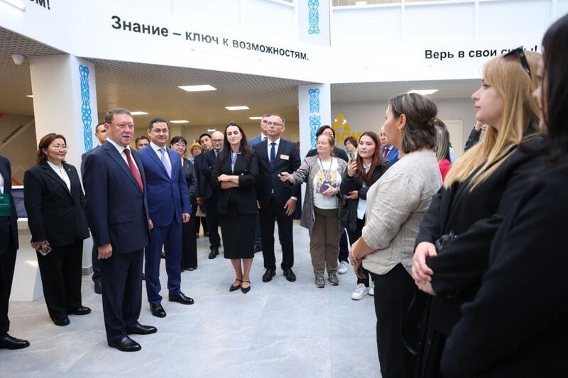 В Костанайской области открылась уникальная школа на 1200 мест.