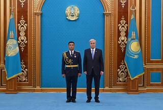 Глава государства Касым-Жомарт Токаев наградил актюбинского спасателя орденом «Айбын» III степени