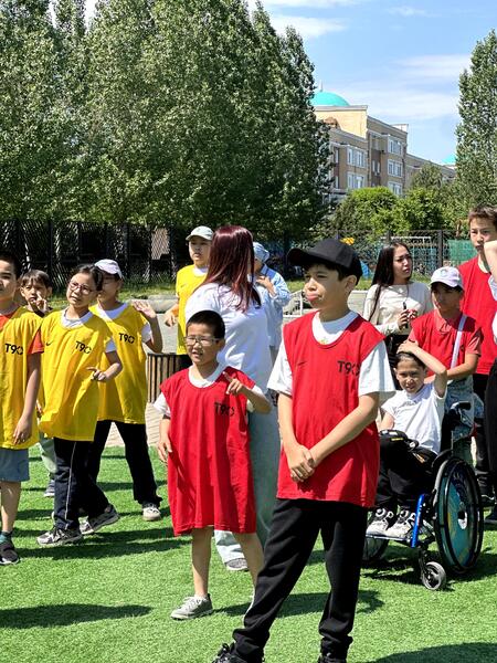 День защиты детей: инклюзивные спортивные состязания провели в Астане