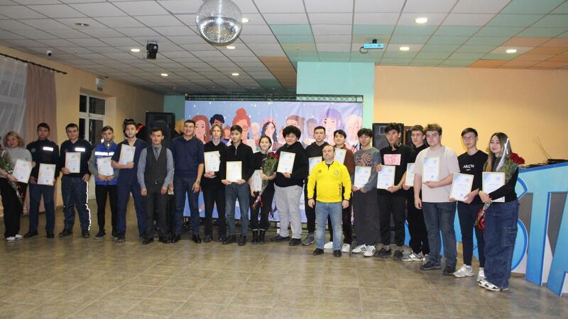Для молодёжи Темиртау провели тренинги и мастер-классы в выездном лагере лидерского актива