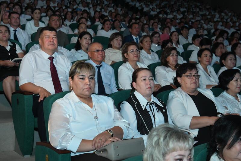 В ШЫМКЕНТЕ В НОВОМ УЧЕБНОМ ГОДУ ОБРАЗОВАНИЕМ ОХВАТЯТ БОЛЕЕ 405 ТЫСЯЧ ДЕТЕЙ