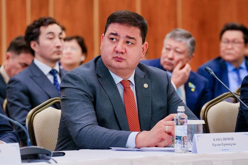 В Астане прошла экспертная встреча по обсуждению проекта новой Конституции