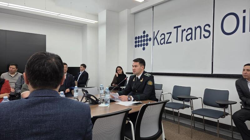 Финансовая и цифровая безопасность: столичным специалистам показали реальные схемы обмана