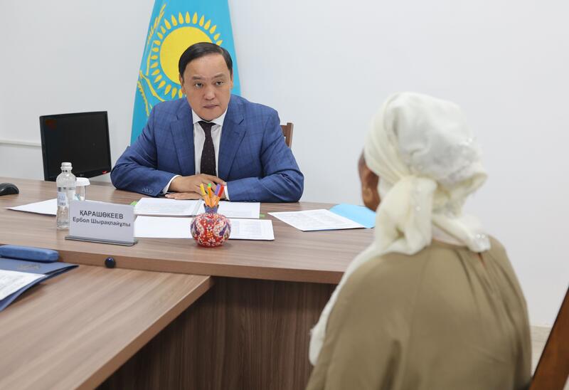 Ербол Карашукеев провел прием граждан