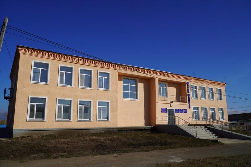 Марат Ахметжанов встретился со школьниками из села Кызылагаш, покорившим Италию своими роботами