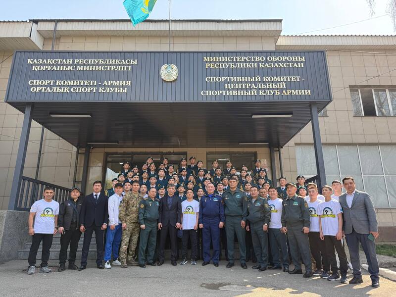 Первенство силовиков: свыше 200 палуанов борются за чемпионский титул