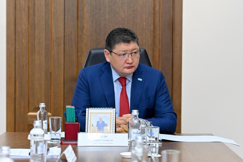 В Семее обсудили строительство детской академии по футзалу