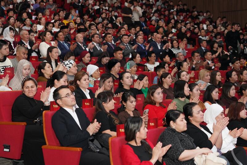 В ТУРКЕСТАНЕ СОСТОЯЛАСЬ ПРЕМЬЕРА МЮЗИКЛА «СВЕТ» НОВОГО ИНКЛЮЗИВНОГО ТЕАТРА «ДАРА ҰРПАҚ»