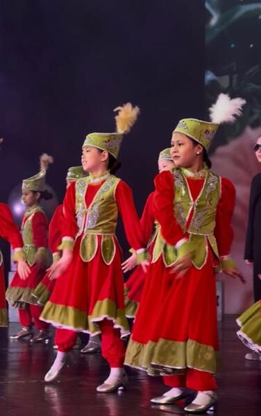 «Наурыз. Сила света-2»: во Дворце «Жастар» проходит уникальное представление, посвященное весне