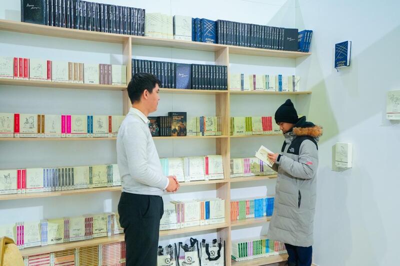 В Астане проходит книжная ярмарка Nauryz Kitap Fair