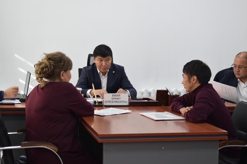 Аким города провёл приём граждан по личным вопросам