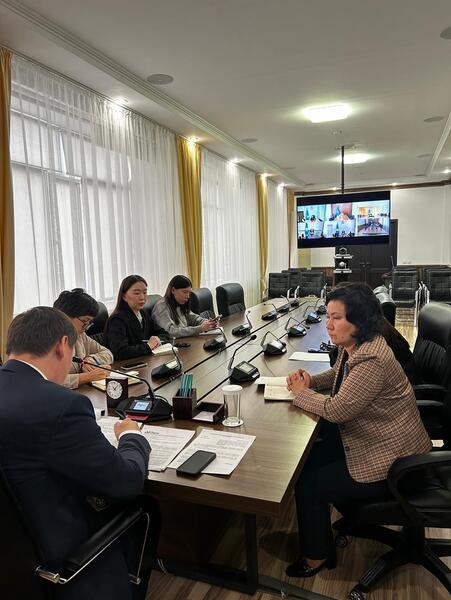 В области Ұлытау дали разъяснения о порядке заполнения карточек учета лиц, уволенных с государственной службы по отрицательным мотивам