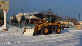В Бескарагайском районе проводятся работы по очистке снега