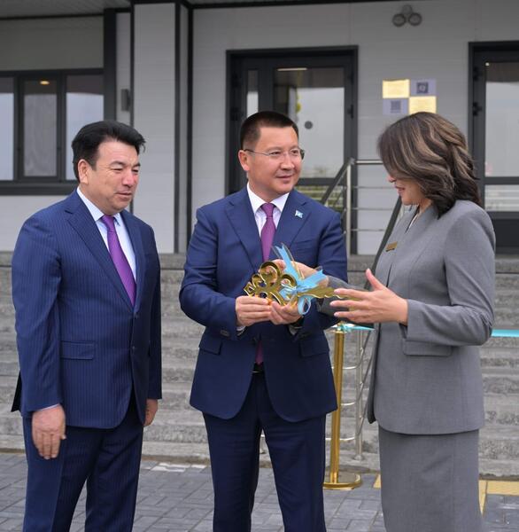 В Павлодаре сегодня произошло по-настоящему знаковое событие — в микрорайоне «Достык» открылась первая в регионе школа будущего, построенная в рамках национального проекта «Келешек мектептері»