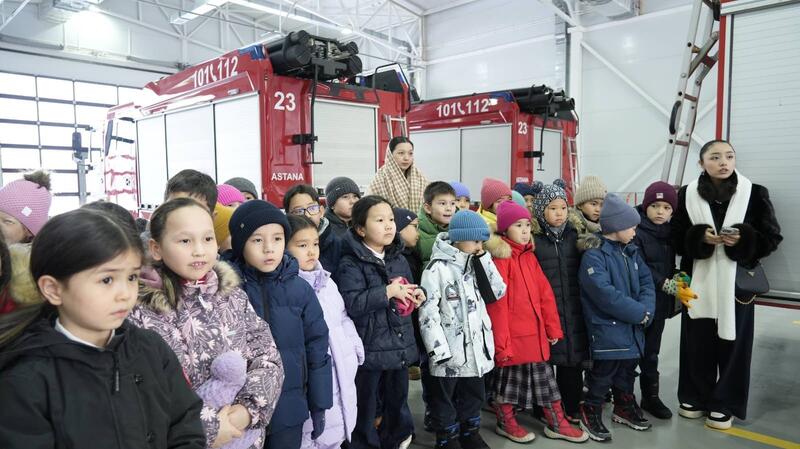 Формируя культуру безопасности: спасатели МЧС проводят уроки и дни открытых дверей