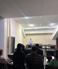 Тренировка на бдительность: алматинским спортсменам рассказали, как противостоять радикальным идеям