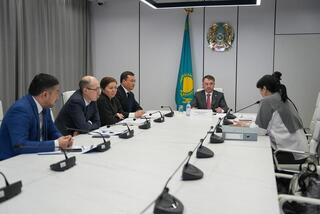 Министр юстиции РК Ерлан Сарсембаев провёл приём граждан