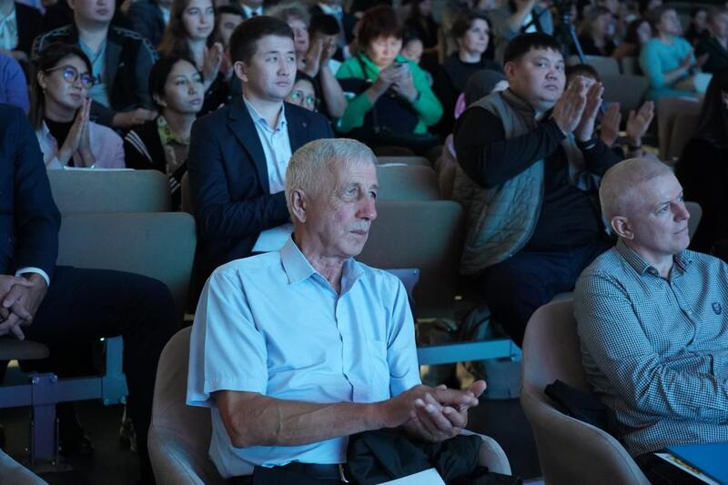 В Акмолинской области прошло торжественное мероприятие ко Дню труда