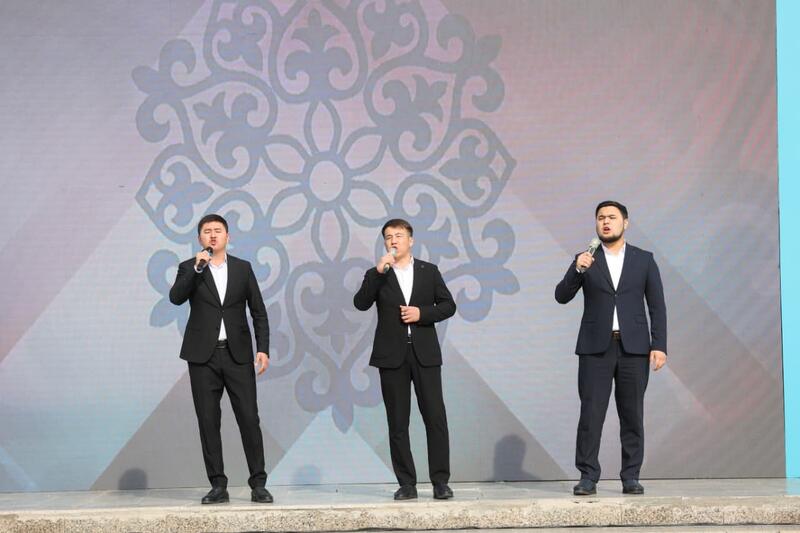 Жамбылцы отметили День Республики