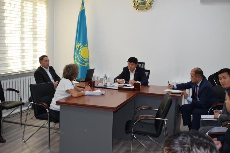 Аким города провёл приём граждан по личным вопросам