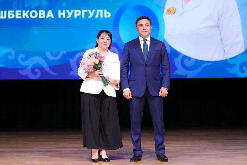 В ШЫМКЕНТЕ ТОРЖЕСТВЕННО ОТМЕТИЛИ ДЕНЬ МЕДИЦИНСКОГО РАБОТНИКА