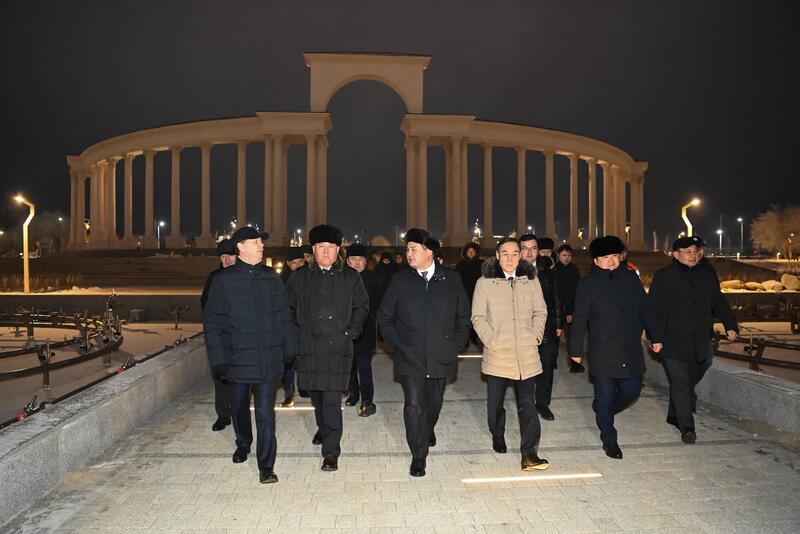 Глава региона ознакомился с ходом реконструкции Президентского парка