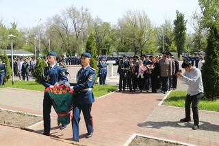 Жасулановцы встретились с фронтовиком и ветеранами Вооруженных сил