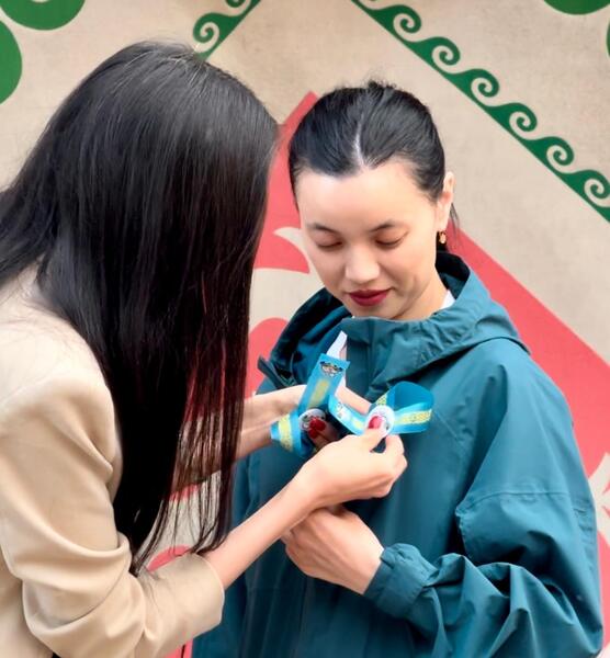 «Ленты Победы» подарили жителям и гостям столицы