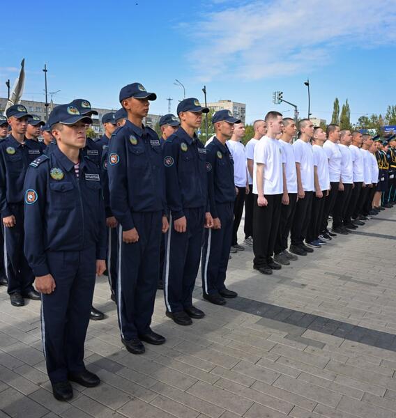 В Павлодаре проводили на срочную службу новобранцев осеннего призыва