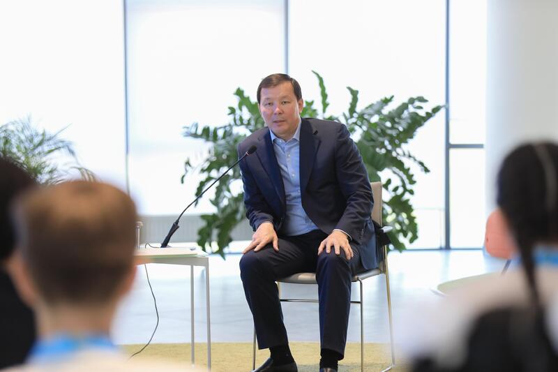 Аким области встретился с представителями «золотого фонда молодежи»