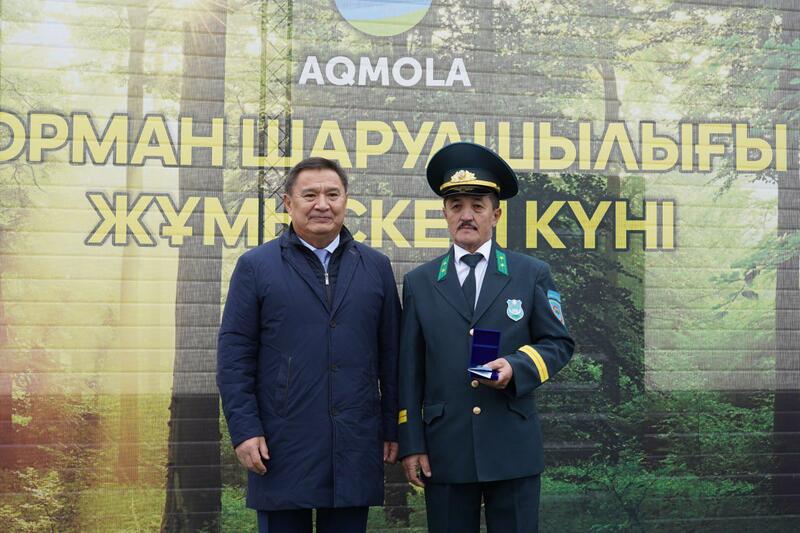 85 единиц новой спецтехники получили лесные хозяйства Акмолинской области накануне Дня Республики