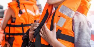 МЧС призывает граждан соблюдать правила безопасности на воде